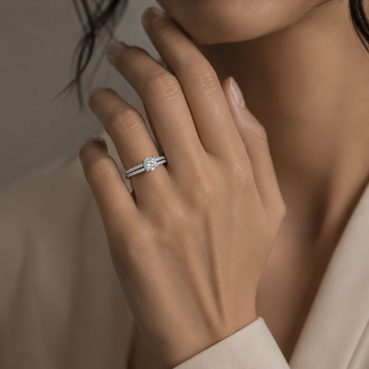 The Aurora Double-Band Solitaire