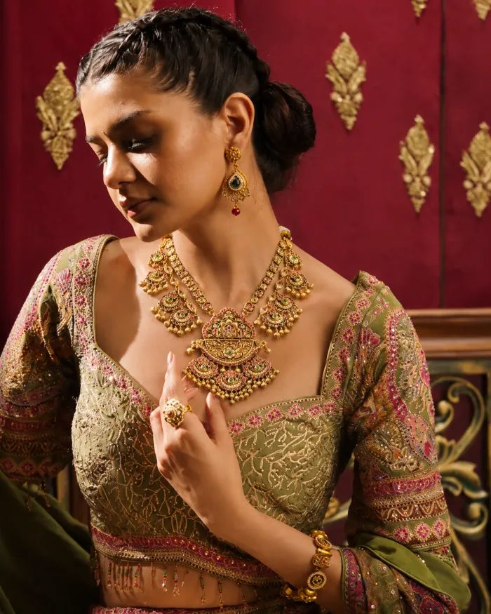 Heritage Rajwada Bridal Jewellery Set with Intricate Temple Design – worn